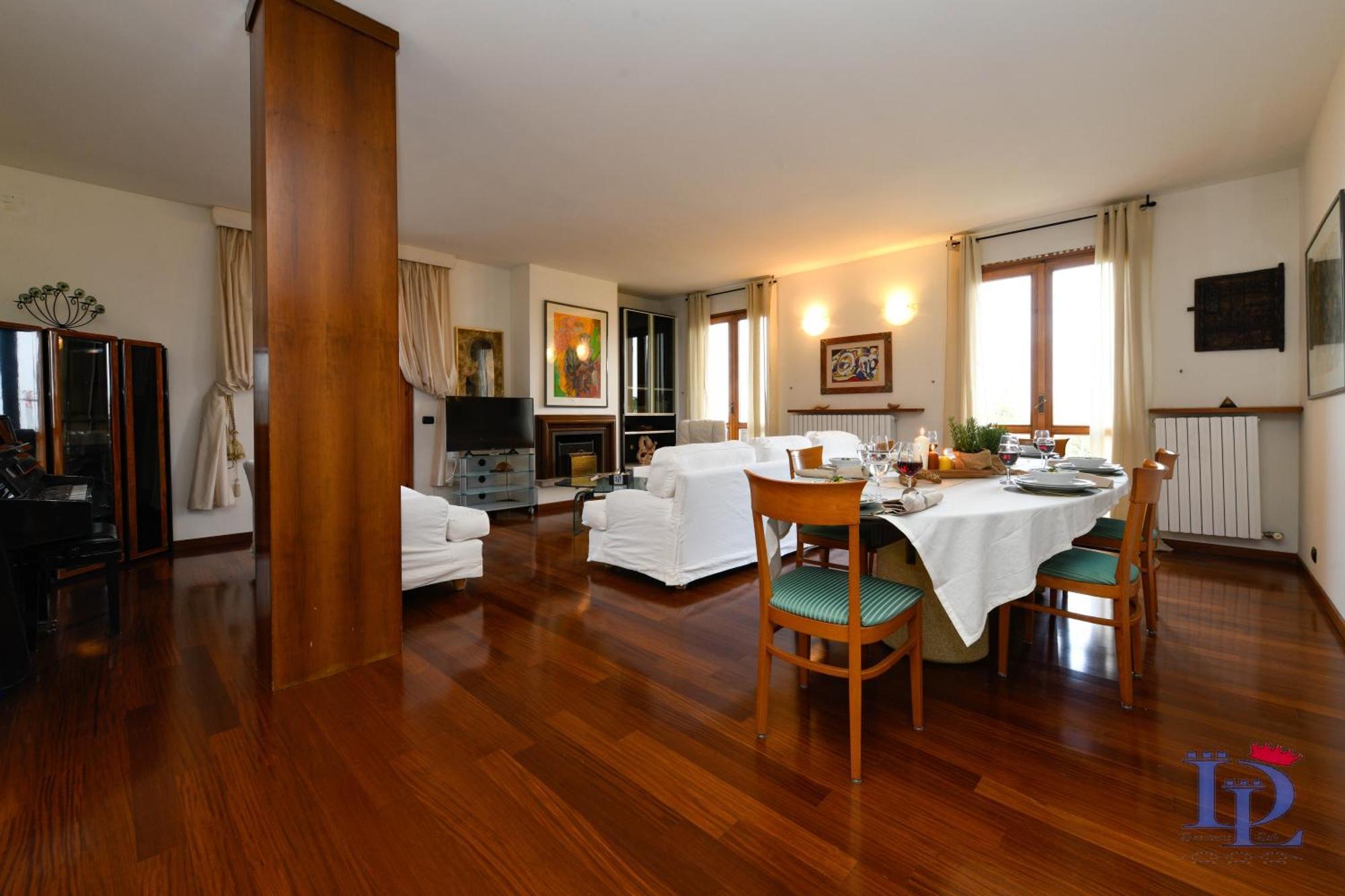Desenzanoloft Official Partner Marriott Homes & Villas - Gardastar La Stella Del Lago 데센자노델가르다 외부 사진